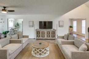 Private Deck and Game Room Portland Group Getaway